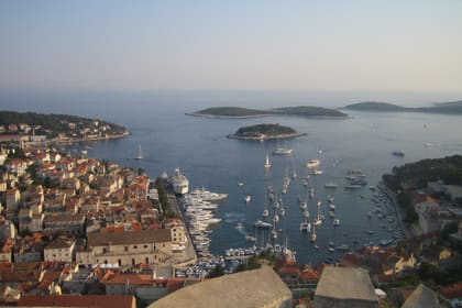 Festung über der Bucht von Hvar-Stadt